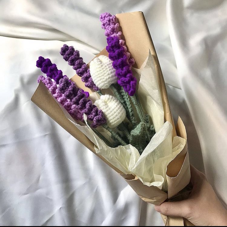 iamijaa's tweet photo. These crochet flower bouqet made by our local creative is too pretty cute for WHAT https://t.co/MDNWxMwgdO