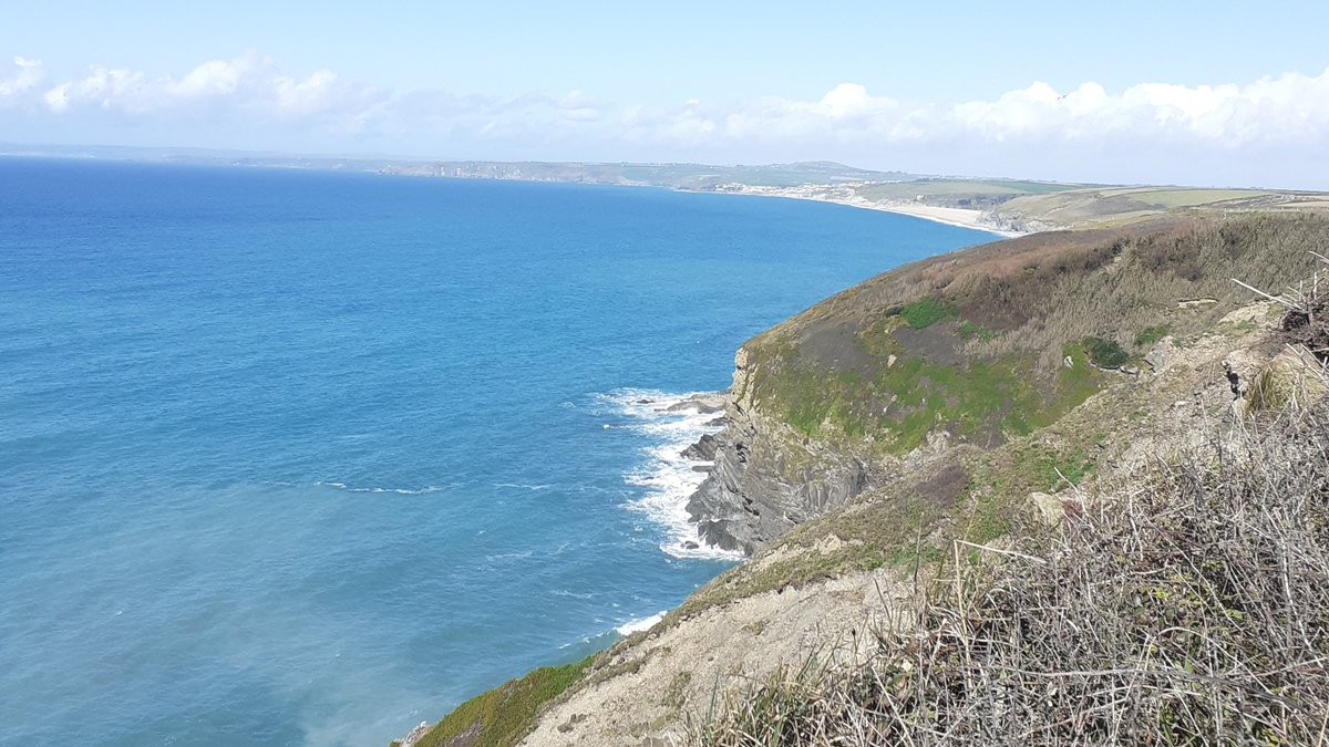 AnnEBrockbank1's tweet photo. Cornwall remembered. For those of us who are still shielding &amp; cannot get to our favourite places in #Cornwall here is your #vitaminsea for the day. #halzephron  an integral setting in my new novel 'My Song of the Sea' #mysongofthesea #cornishchronicles  #dailyphoto https://t.co/0kmsD5a0xU