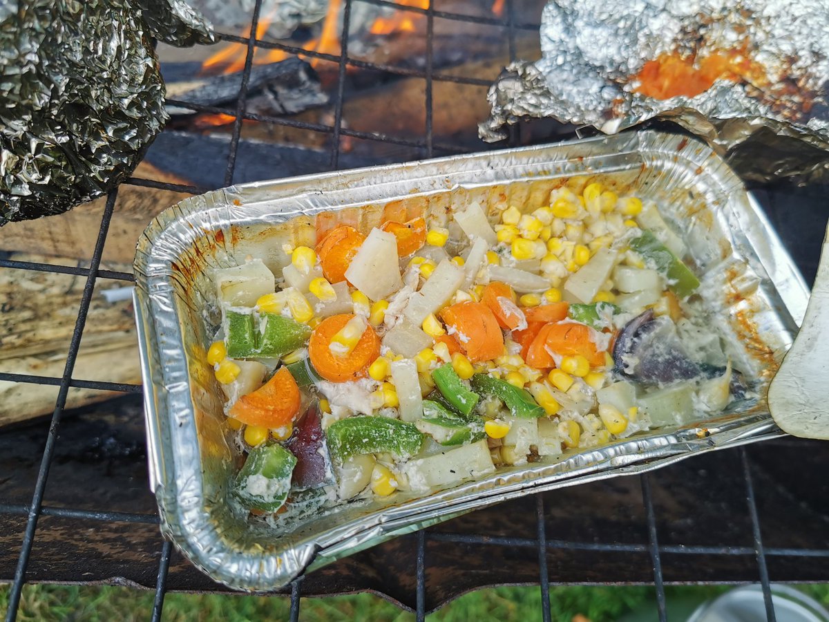 LowryDistrict's tweet photo. The 43rd Salford Scouts represented Lowry District in the County Backwoods Cooking Competition today. Despite the weather making it a very difficult day, they did fantastic and came 2nd. We'll done Scouts!
#Scouts #skillsforlife #lowry #backwoodscooking
@GMWScouts @UKScouting https://t.co/lxM2ye9wlg