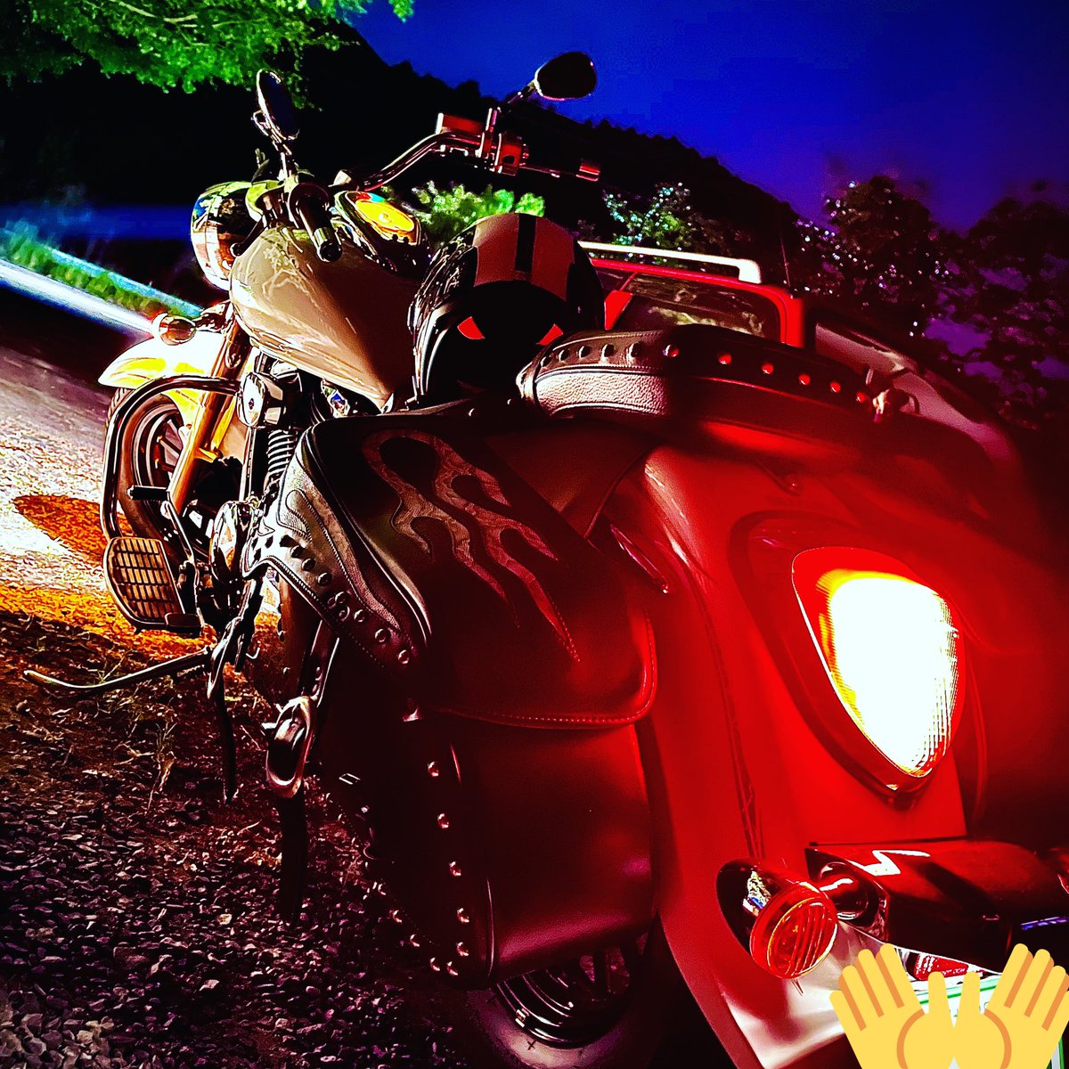 Mr K On Twitter この前超絶エロい写真撮ったけん 晒しとく どエロいケツやなー バイク好きと繋がりたい バイク乗りと繋がりたい バイク イントルーダークラシック400 アメリカン
