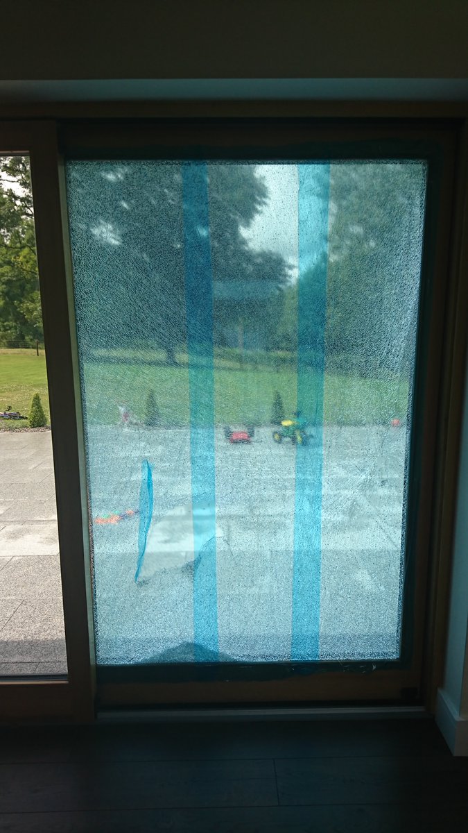 joaniemryan's tweet photo. @Munster_Joinery this seems to be a common problem amongst your customers. I have read many similar stories on social media. Can you comment on what is causing this common issue to happen so regularly? @selfbuildire https://t.co/tQt0n80tVW