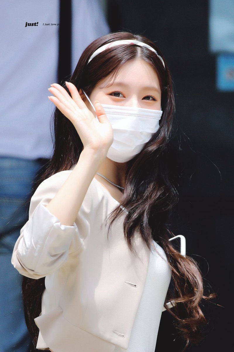 justmy131's tweet photo. 210706 💛 #미연 #여자아이들 https://t.co/TFhkSDKpw6