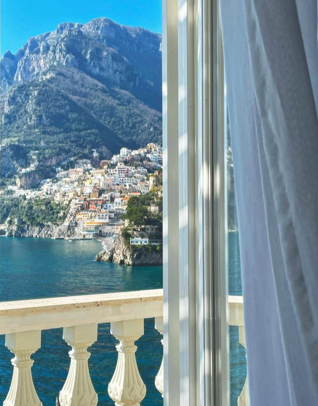 pixts's tweet photo. villa treville in positano, italy https://t.co/16idzdgSwl