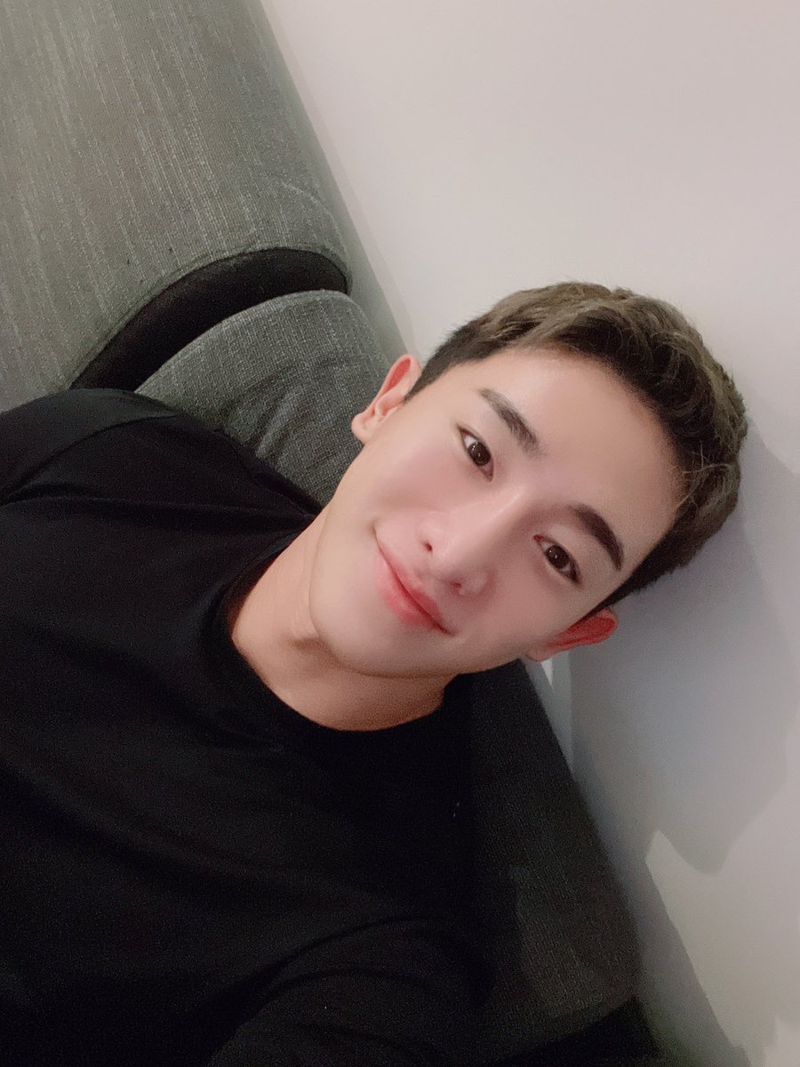 official__wonho tweet picture