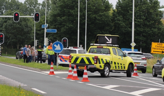Rijstrook N59 afgesloten na kop-staart botsing in Zierikzee