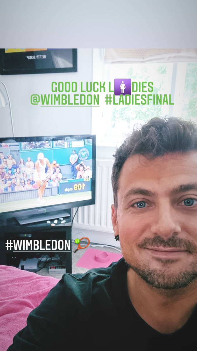 PaulyDanan's tweet image. #Wimbledon2021 #LadiesFinal