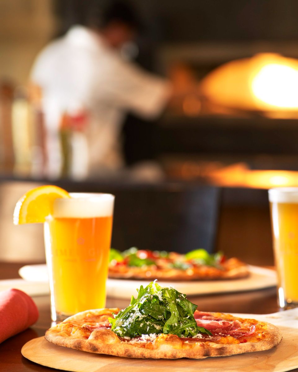 Nothing pairs better with a local brew than a Limelight Lounge woodfired pizza 🍻