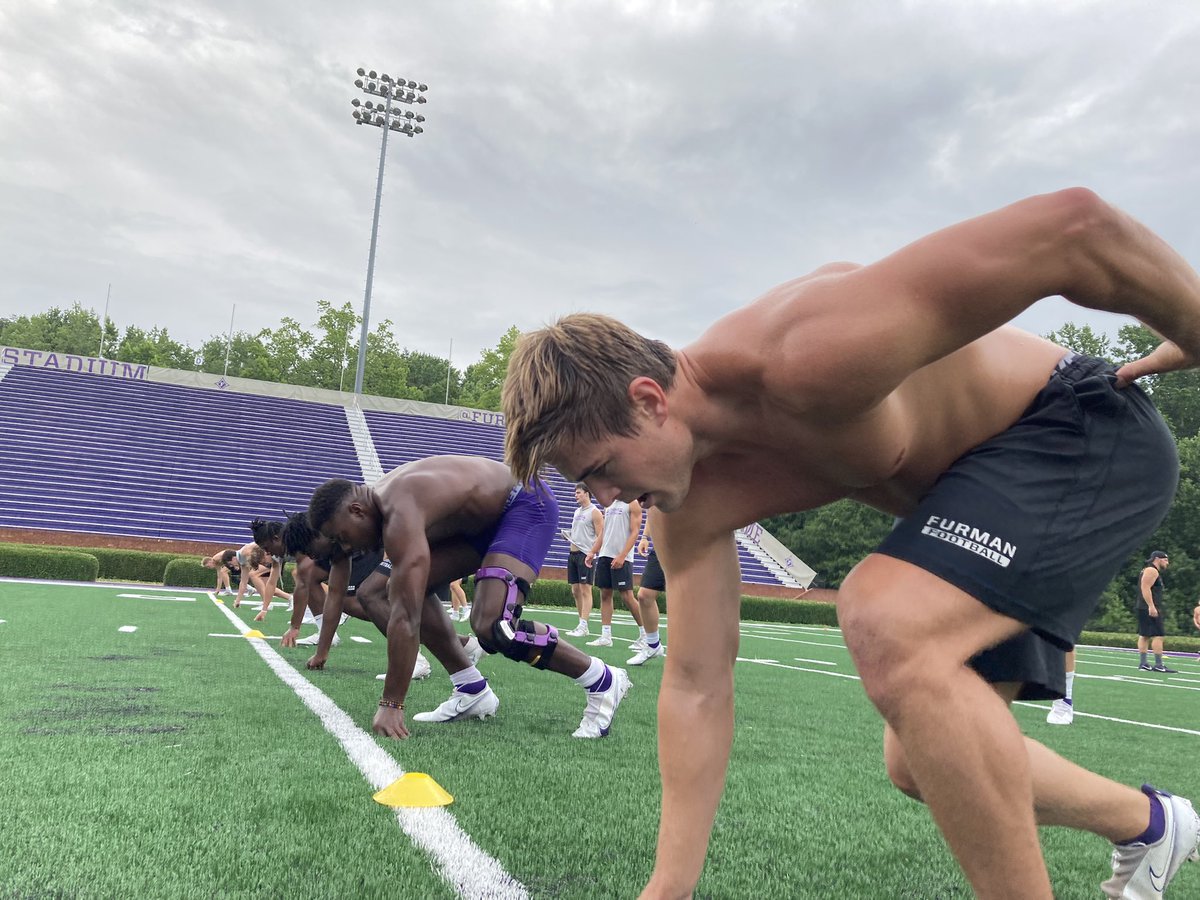 PaladinFootball's tweet photo. The DIFFERENCE between 𝐆𝐨𝐨𝐝 and 𝐆𝐫𝐞𝐚𝐭
#BehindTheLine I #TouchTheLine https://t.co/RrqeYxfwZd