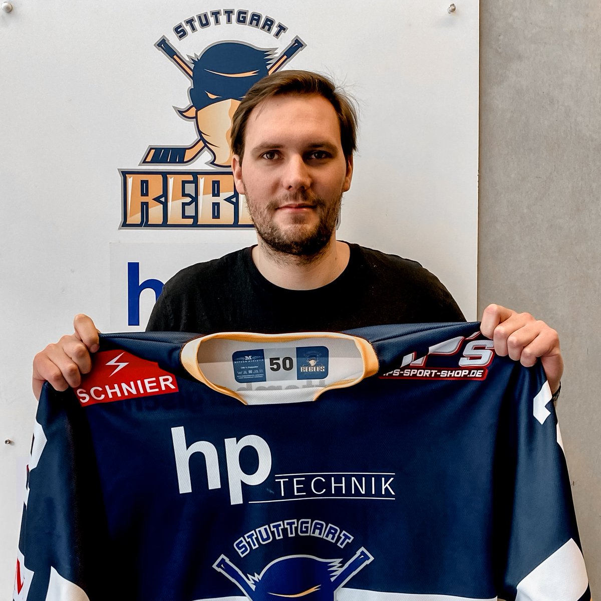 +++ Christian Leers wechselt aus Berlin zu den Rebels +++

Mit dem 30-jährigen Christian Leers wechselt ein mit 208 Spielen in der Oberliga Nord sehr erfahrener weiterer Angreifer unter den Fernsehturm. 

Ein Interview mit Christian findet Ihr hier: rebels-stuttgart.com/christian-leer…. 🎤
