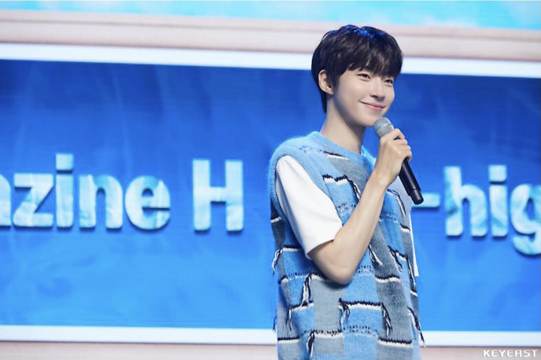 HWANG INYOUP PICS tweet media
