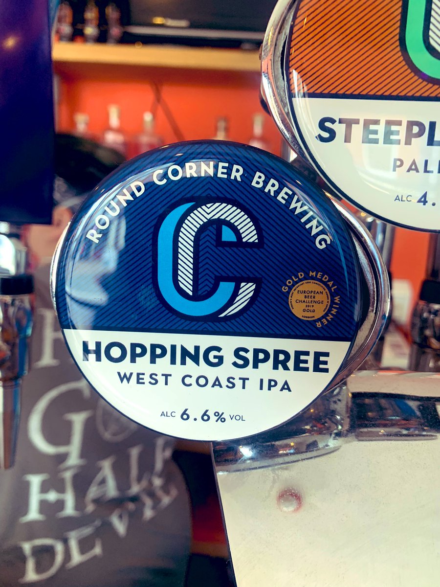 StuartHarker1's tweet photo. Enjoying a fabulous beer in Melton Mowbray @RoundCornerBeer have produced and outstanding Ale 🍺 https://t.co/ZHgVlDqEZb