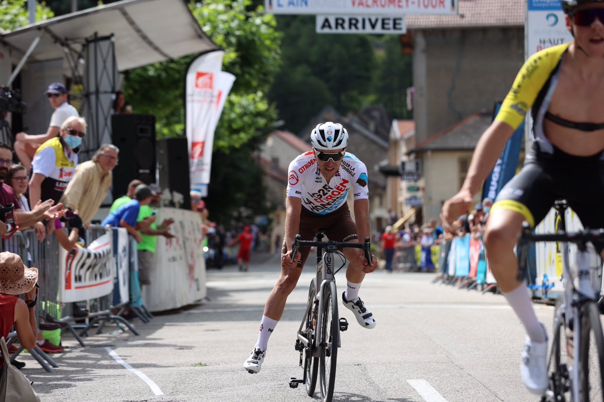 La photo d’arrivée avec <a href="/Tachot4/">Thomas Tachot</a> sur la 1ère étape du Ain Bugey Valromey Tour !  2e au CG 💪

📸 <a href="/gussevphoto/">Gurvan</a>