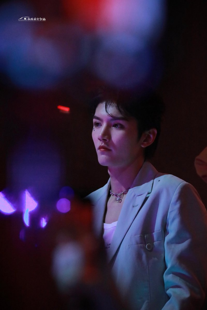 FYQINSONER's tweet photo. [FANTAKEN] 210710

ONER Struck Show in Wuhan

©️ 列车前方到站·灵超

#ONER #Lingchao #灵超 https://t.co/dnsPgmIgRr
