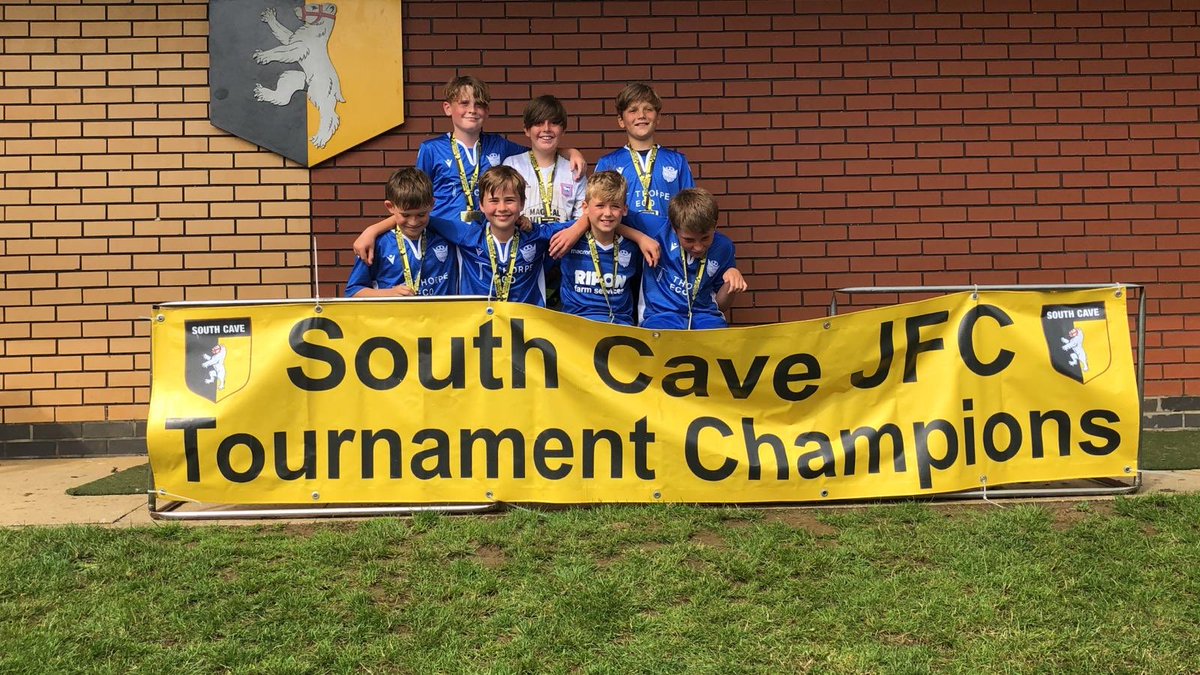 SCFCJuniors's tweet photo. The South Cave Summer Tournament u11 cup  winners sponsored by  @EcoModularBuild @clarkweightman  @hideandsleepTP Snaith Snipers Blues Well done everyone https://t.co/ZXpbsSG7ud