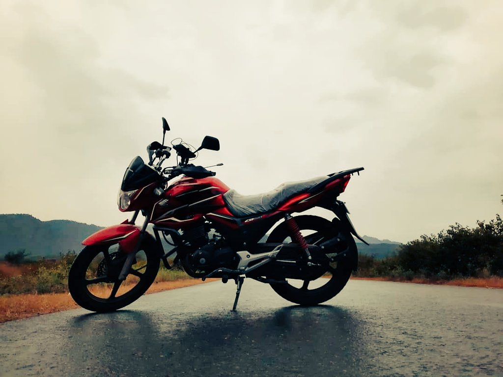 gujjar_umair_05's tweet photo. At Quaid I Azam University, Islamabad
#motorcycle #bike #Honda #CB150F🏍 https://t.co/amugVScUyc