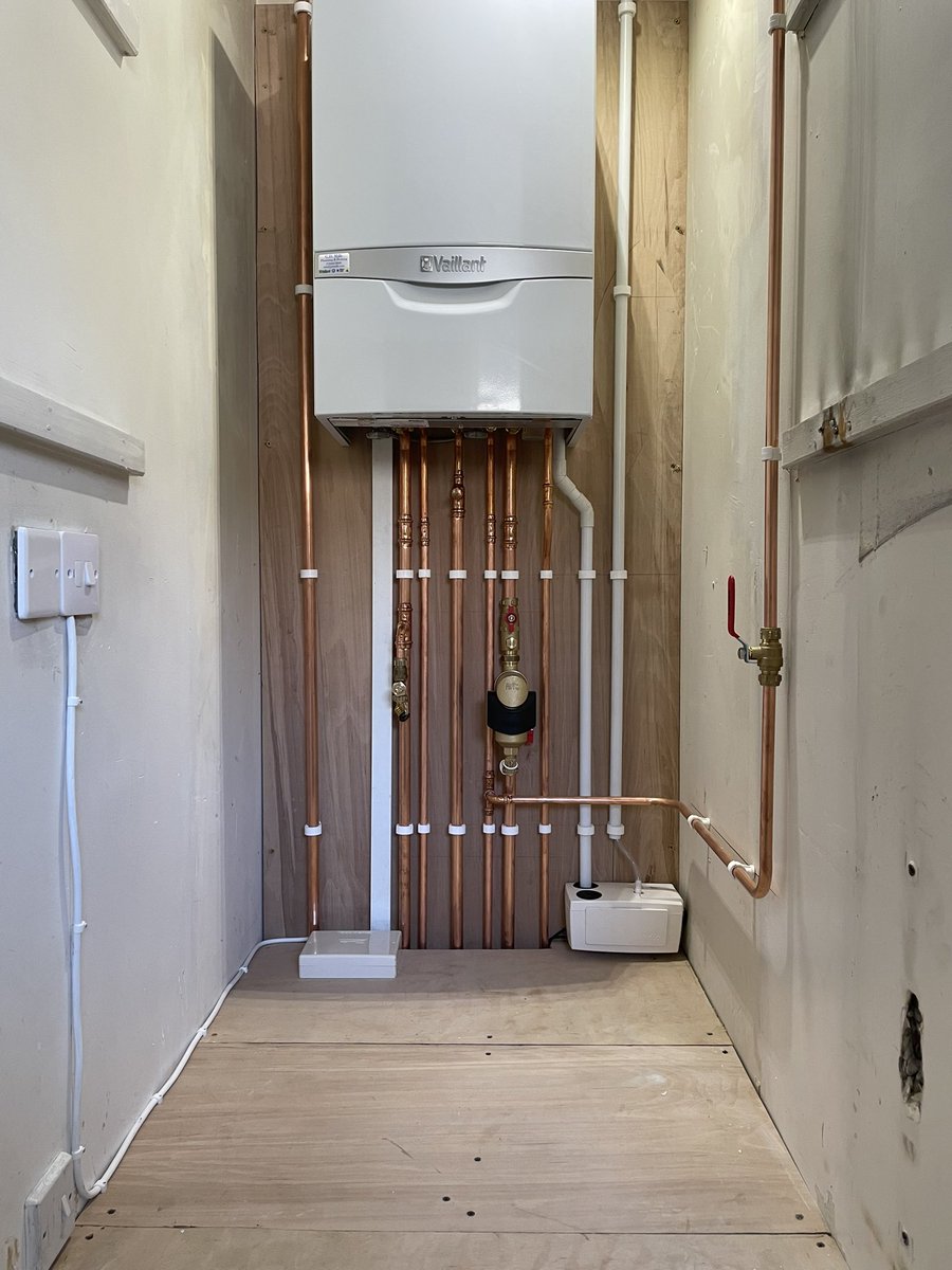 Ryan Mills tweet media