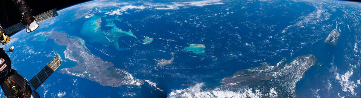 If we sent postcards from the <a href="/Space_Station/">International Space Station</a>, I would send a picture of the #Bahamas. For #IndependenceDay I present the Bahamas in #BigPicture. Zoom an explore the amazing shades of blue: esa.int/ESA_Multimedia… #MissionAlpha