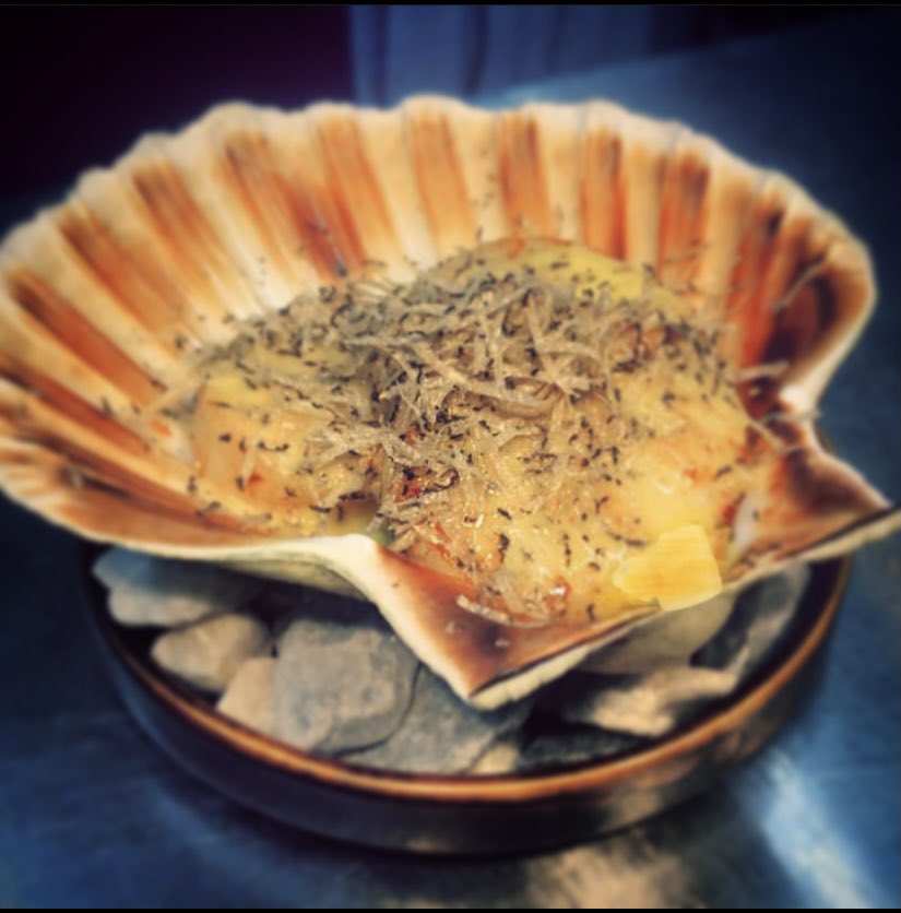 chefpauloh's tweet photo. Hebirdean hand dived scallops from @HodgsonFish with black truffle from @Delifreshltd @MichelinGuideUK #durham #michelinguideuk #ItsComingHome https://t.co/ASqWM3QBvt