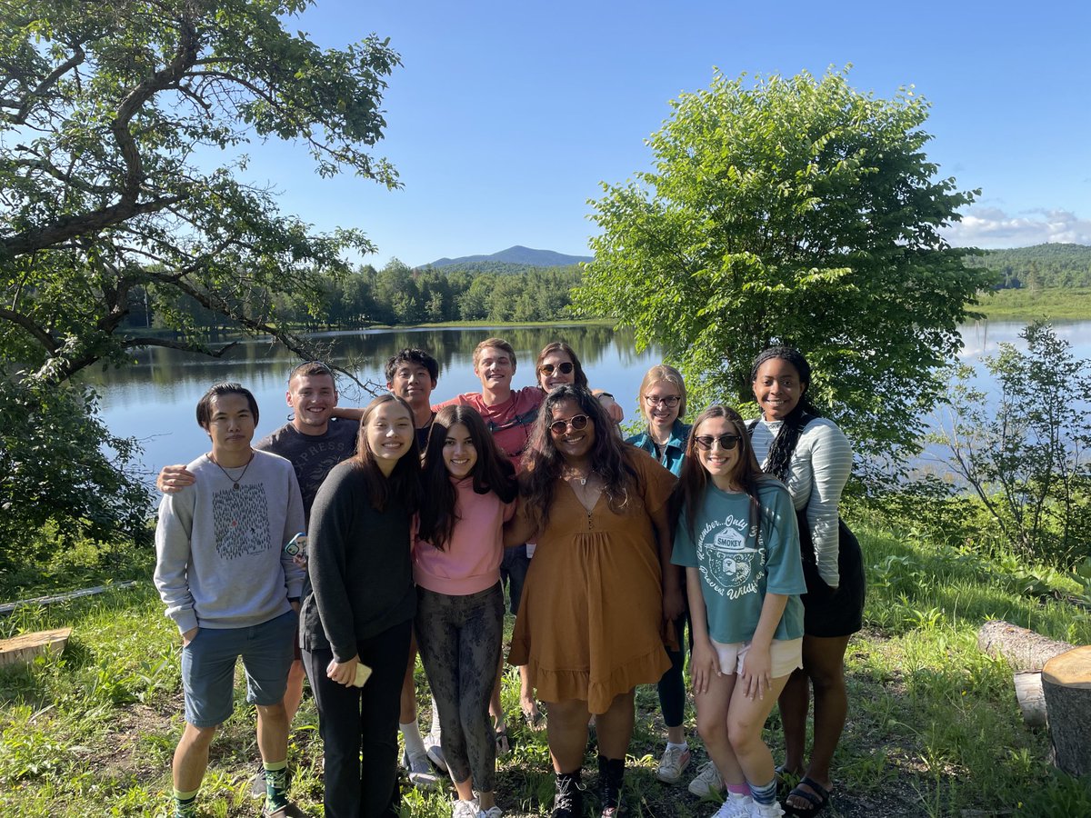 hydroalan's tweet photo. 2021 ASET REU cohort on Hudson River field trip. Upper Hudson stop near Newcomb, NY. On to Troy! ⁦@ClarksonUniv⁩ ⁦@ClarksonReu⁩ https://t.co/4KZXd06jTL