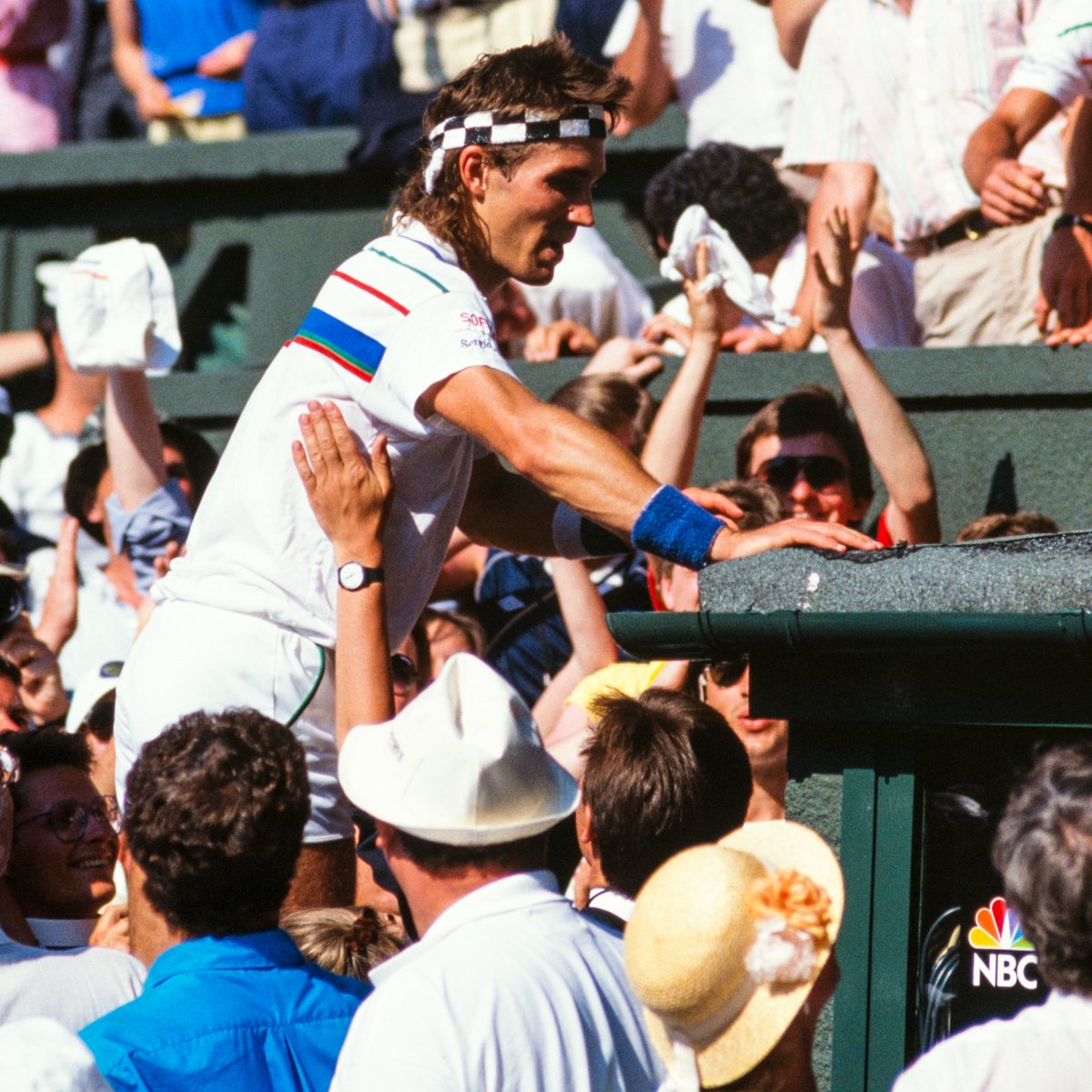 Wimbledon's tweet photo. It's a #WimbledonThing https://t.co/MOpyLPY7cu