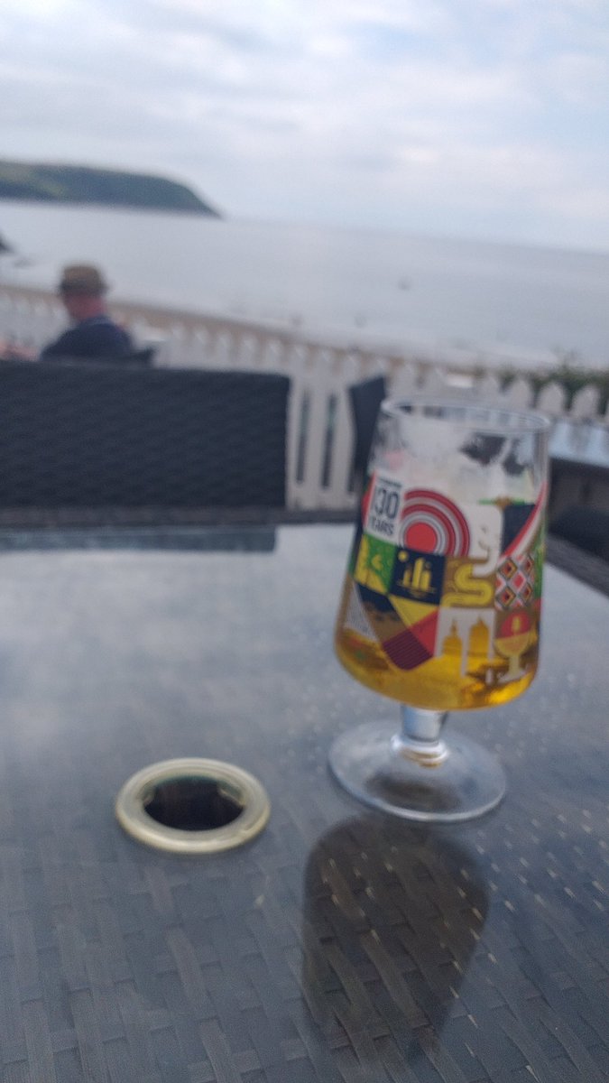 Splotty5's tweet image. Nearing my 60th year, yet the 1time I've attempted to speak Welsh in an everyday situation. Surprisingly well received and reciprocated.  Rydw'in hoffi coffi!