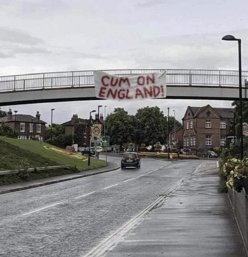 No Context Brits tweet media