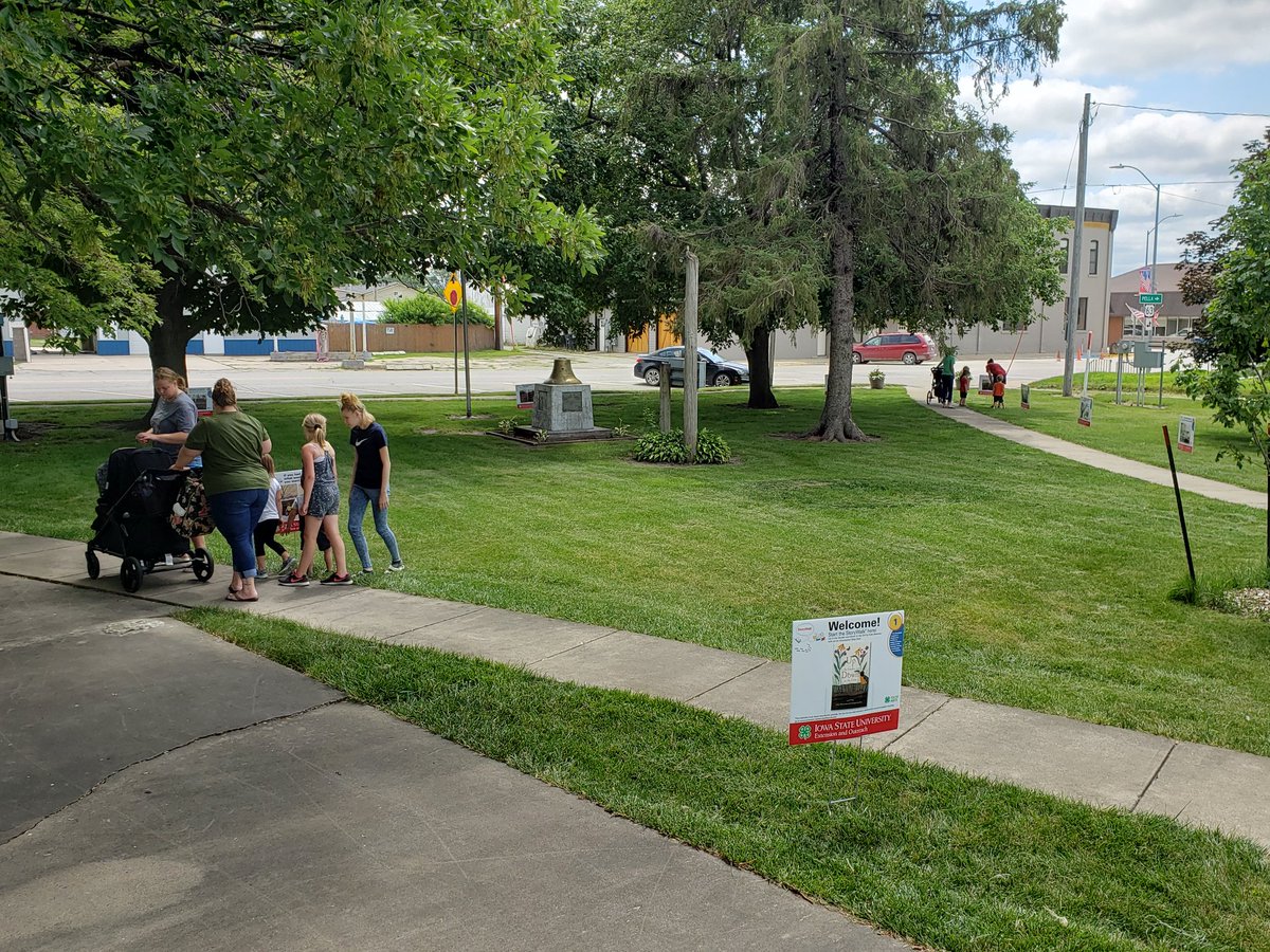 Mahaska4H's tweet photo. We had fun at our #StoryWalk in New Sharon this week!  Stop by Penn Central Mall in Oskaloosa today from 2-6 to check out our winter-themed StoryWalk during Christmas in July! 🐻❄

@sara_d_nelson @LetsTalkReading 
#StrongIowa #FamilyLiteracy https://t.co/W8d9pAWaFS