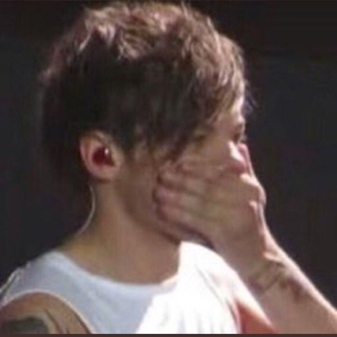 i4mn0tm4r1's tweet photo. IO IN QUESTO MOMENTO
#JBvs1D https://t.co/CUYUmjJaBx