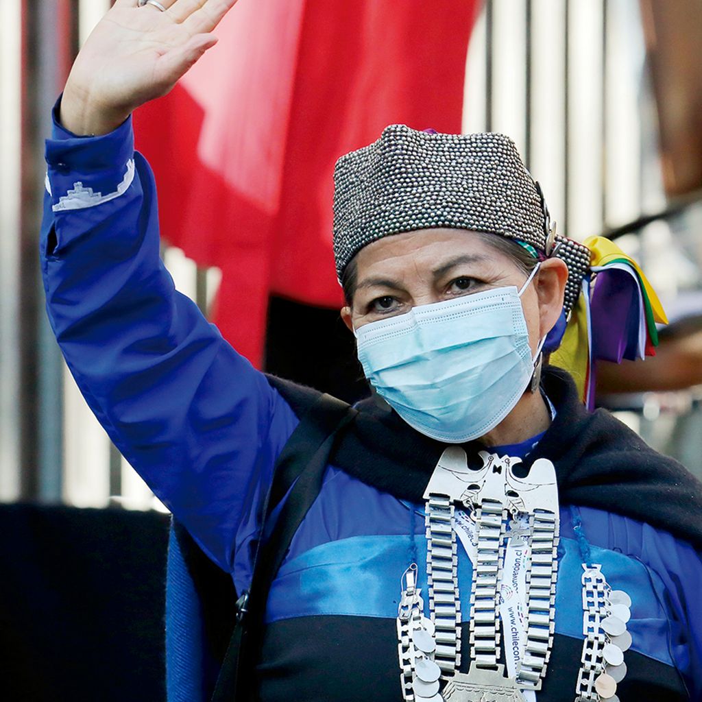 Mapuche Elisa Loncón zur Vorsitzenden gewählt
Verfassunggebende Versammlung in Chile

loom.ly/PlwAQJo

#CondorZeitung #Chile #Verfassung