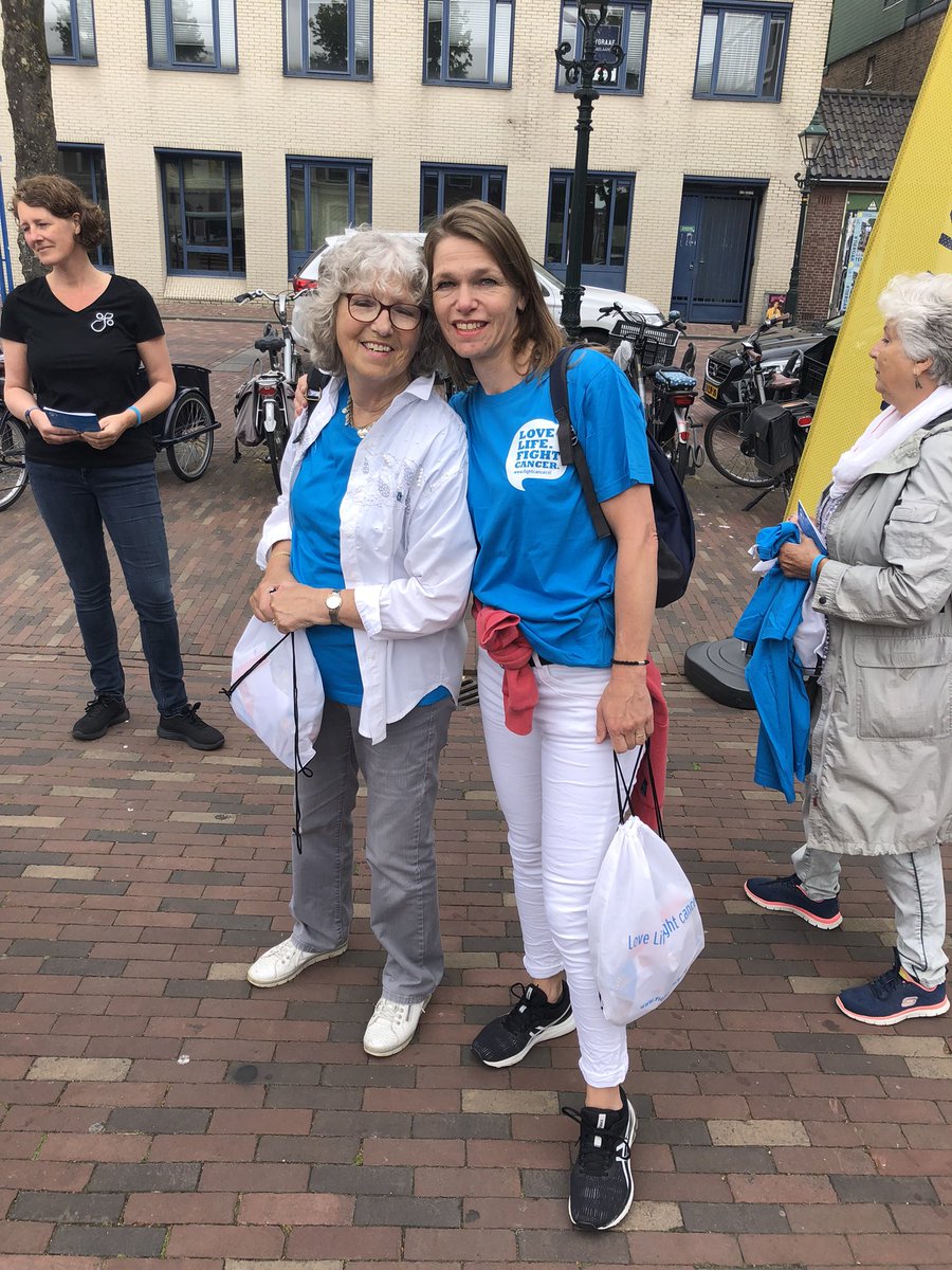 lionsalkmaar's tweet photo. Er is vandaag gelopen voor familie, vrienden en bekenden door de deelnemers aan #walktofightcancer van @fightcancer_nl In Alkmaar is ruim โฌ12k opgehaald. Alles voor een goed doel met vrijwilligers van @lionsalkmaar en @AlkmaarSport https://t.co/A810txQM3x
