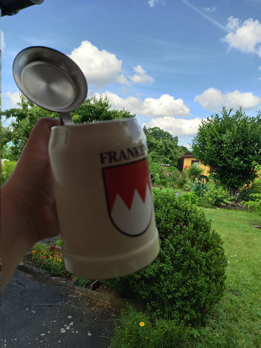 Heute mal harte Gartenarbeit! #Biergarten