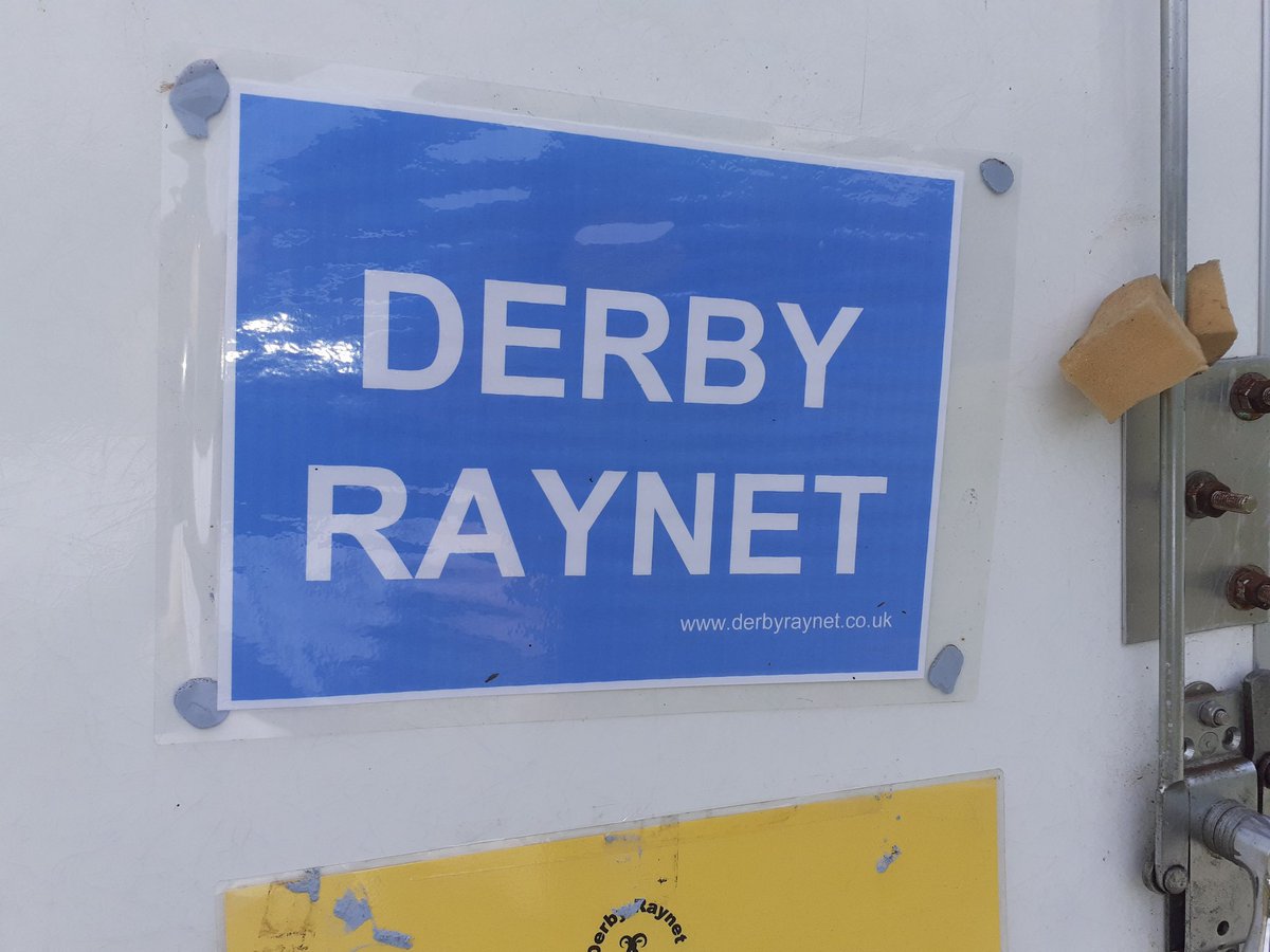 M0NPT's tweet image. Spotted the Derbyshire #RAYNET team covering a Charity walk in Cromford #hamr 🙂🙂 beautiful Day out