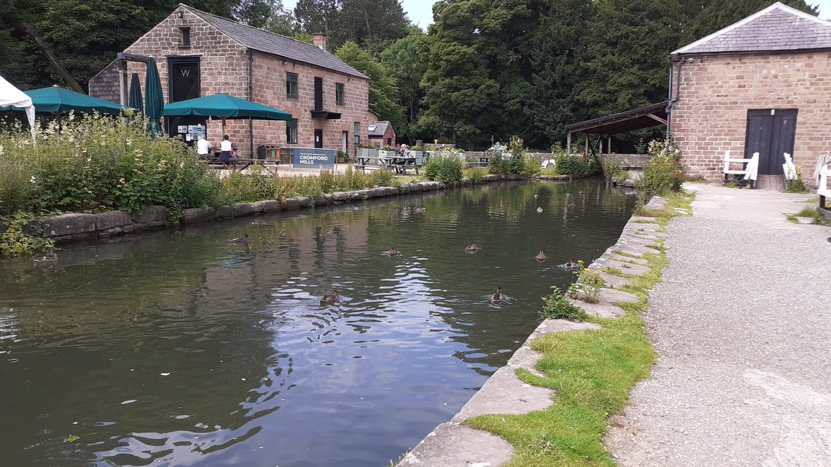M0NPT's tweet image. Spotted the Derbyshire #RAYNET team covering a Charity walk in Cromford #hamr 🙂🙂 beautiful Day out