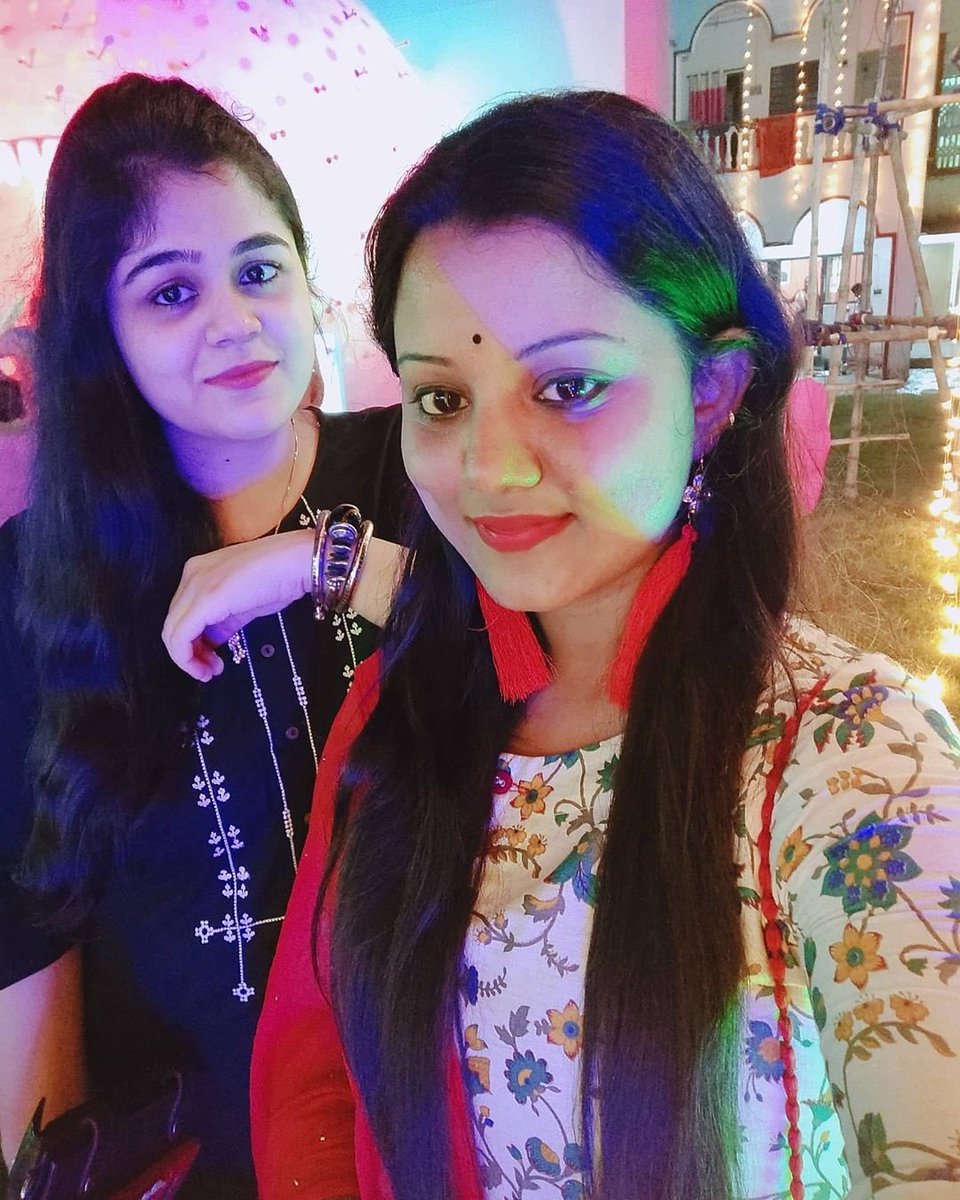 Tilottoma_'s tweet photo. আবার আসিলাম ফিরে ♥️
কেমন আছেন সবাই? https://t.co/6epL2A3rxc