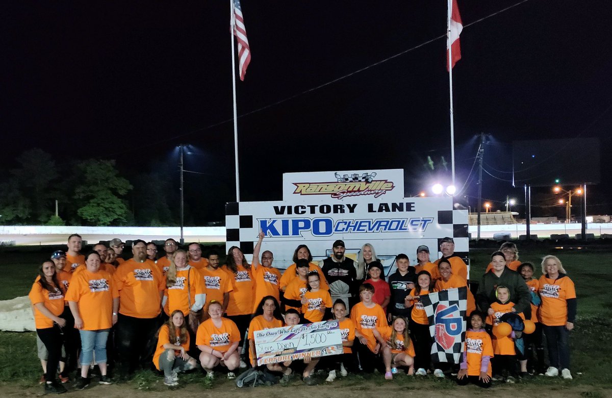 chelsassie's tweet photo. One we won’t forget! Thanks to TJ for putting this great memorial race together!  🏁 9th to victory with a few angels on our side 😇😇 @dixshock50 https://t.co/aqogpjlLOb