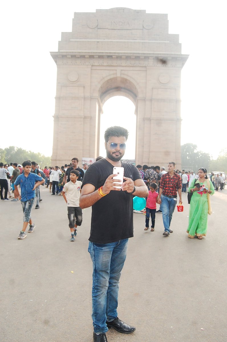 rahultiwari8899's tweet photo. "YOGENDRA TIWARI INDORE " "RAHUL TIWARI INDORE" @rahultiwari8899,@rahultiwari505,@yogendrtiwari10,@GunourPanna,@RahulTi14751852 https://t.co/8k01dvFg1B