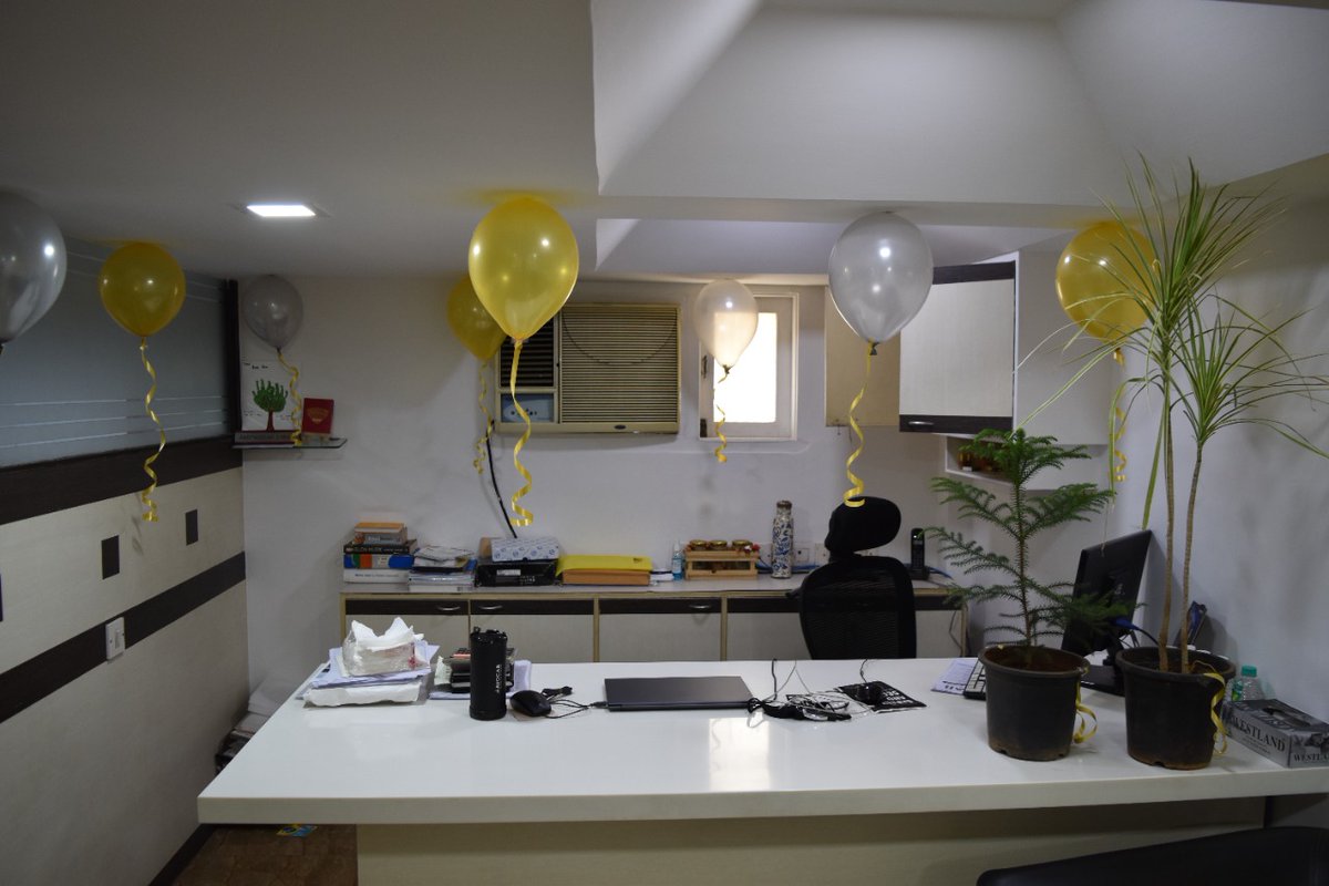 PeopleCentricHR's tweet image. Team always work 🤫💯 thank you all for  hardwork .. decoration so pretty and simplest impressions 👍👍#weekendwow #Team #bossbirthday #celebrate