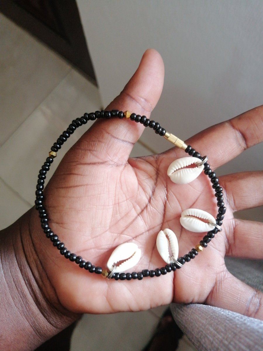 Statement piece
25ghc
