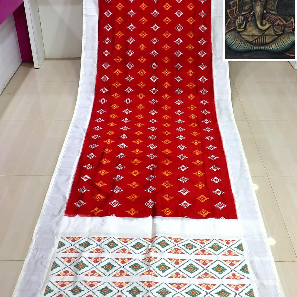 adritcollectio1's tweet photo. #adritcollections #SareeTwitter #pochampallyikkat #exclusivesaree #sareeblouse #sareeblogger #onlineshopping #onlineshop #buyonline #smallbusiness #smallbusinessowner #SupportSmallStreamers #SupportSmallBusinesses #localbusiness #supportlocal #VocalForLocal #madeinindia #Buy #RT https://t.co/ZpbCqy6V0i