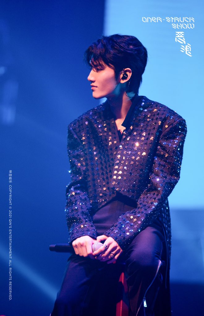 ONER-STRUCK SHOW•武汉惊喜加场
相聚英雄城市 解锁夏日狂欢

当前路被热爱充斥
当音乐被燃起浪潮
我们向可爱的你
送上精心准备的演出

感谢你们的一直陪伴
ONER 一直在❤️