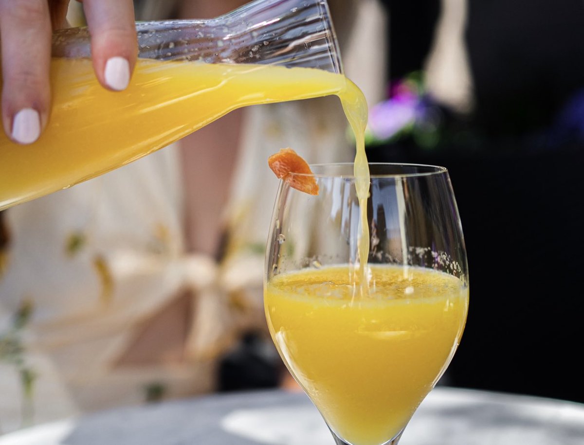 Saturdays are alway better with mimosas!
.
Weekend brunch runs from 11am-2pm