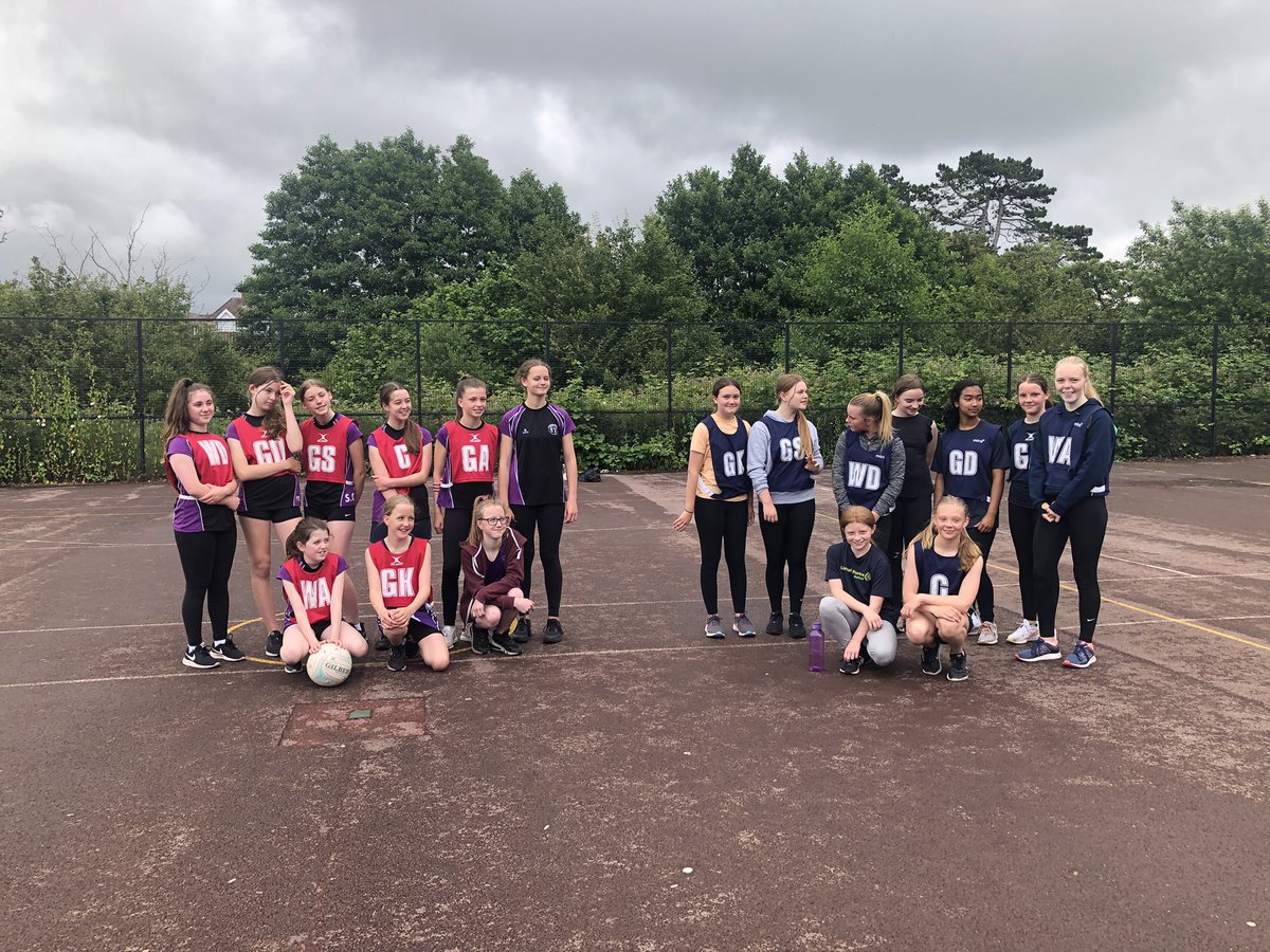 Thank you <a href="/LlanNetball/">Llantrisant Netball 🏐</a> for this mornings friendlies #U8 #U9 #U10 #U11 #U12 lovely to see so many girls in the court 💚💛💜🖤