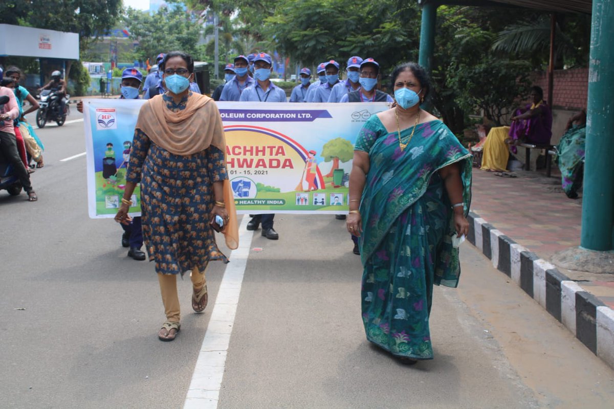 hpcl_Visakh's tweet photo. HPCL Millennium Outlet, Siripuram Organized Walkathon to bring awareness among the public on Swachhata. https://t.co/m7By6NwrEz