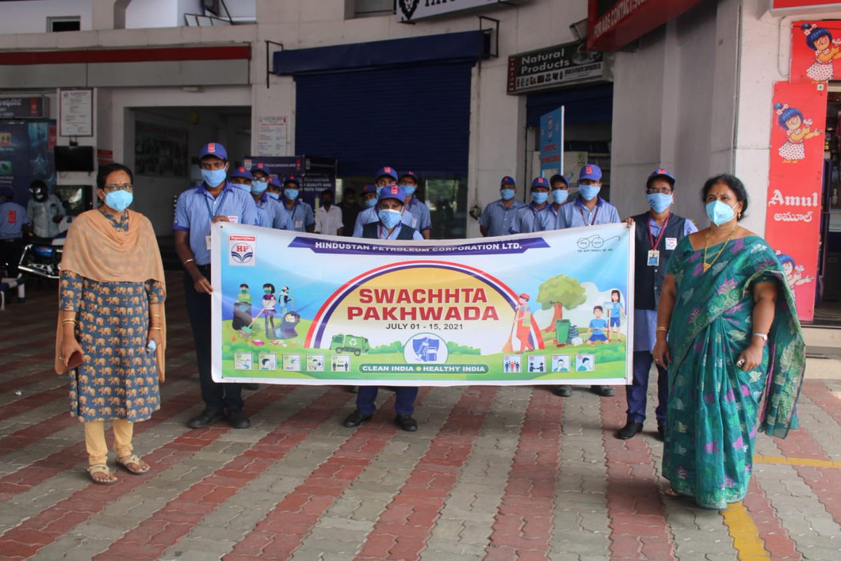 hpcl_Visakh's tweet photo. HPCL Millennium Outlet, Siripuram Organized Walkathon to bring awareness among the public on Swachhata. https://t.co/m7By6NwrEz