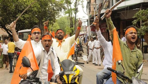 RadioPakistan's tweet photo. A survey conducted by Washington-based Pew Research Centre revealed that nearly two third of Hindus in India believe that being Hindu is essential to be considered truly Indian
#ExtremistIndia
https://t.co/tlskcJafmB https://t.co/fxVr16ctm7