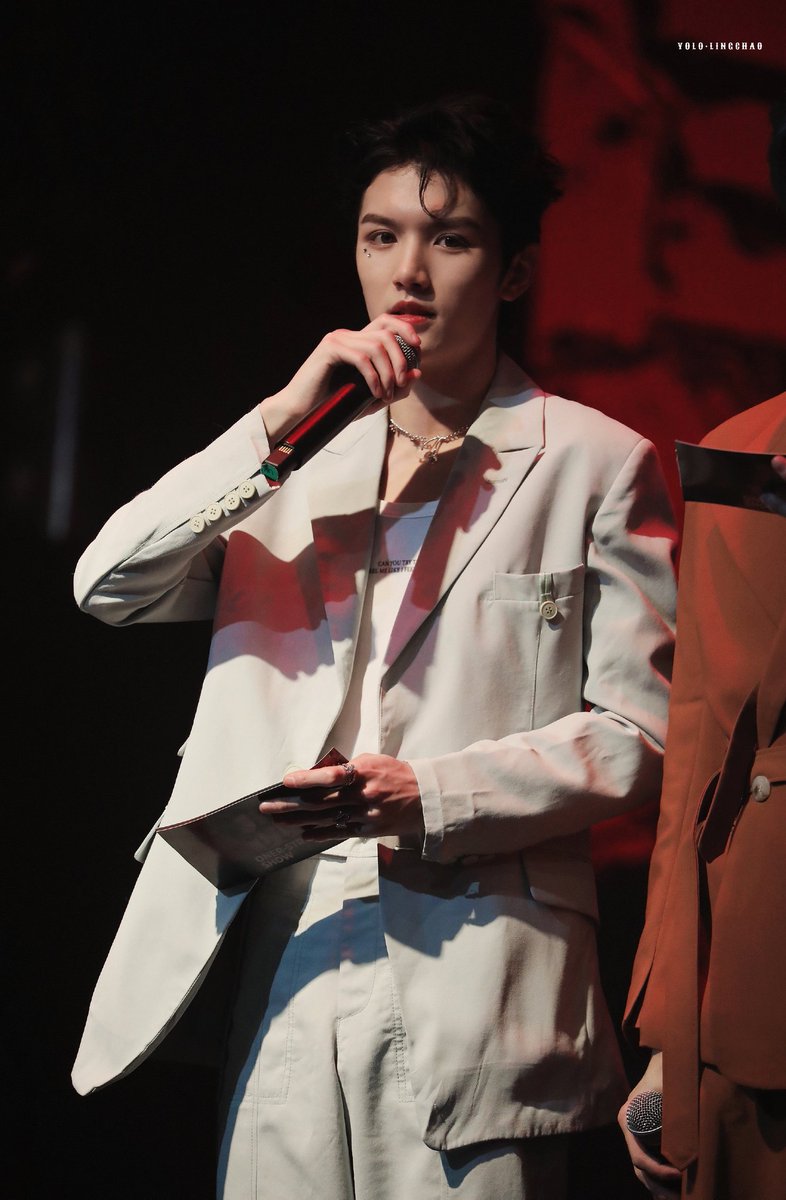 FYQINSONER's tweet photo. [FANTAKEN] 210710

ONER Struck Show in Wuhan

©️ YOLO·灵超

#ONER #Lingchao #灵超 https://t.co/Rqvefa7xXD