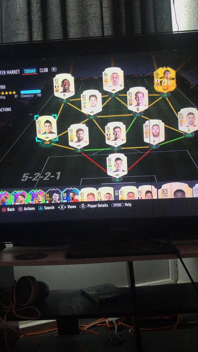 kboogzFUT's tweet photo. @DannyAaronsFUT if i give you my account, do you fancy playing my last 12 of champs or even some of them. i have 3 wins man. https://t.co/9gMaqHXsdx