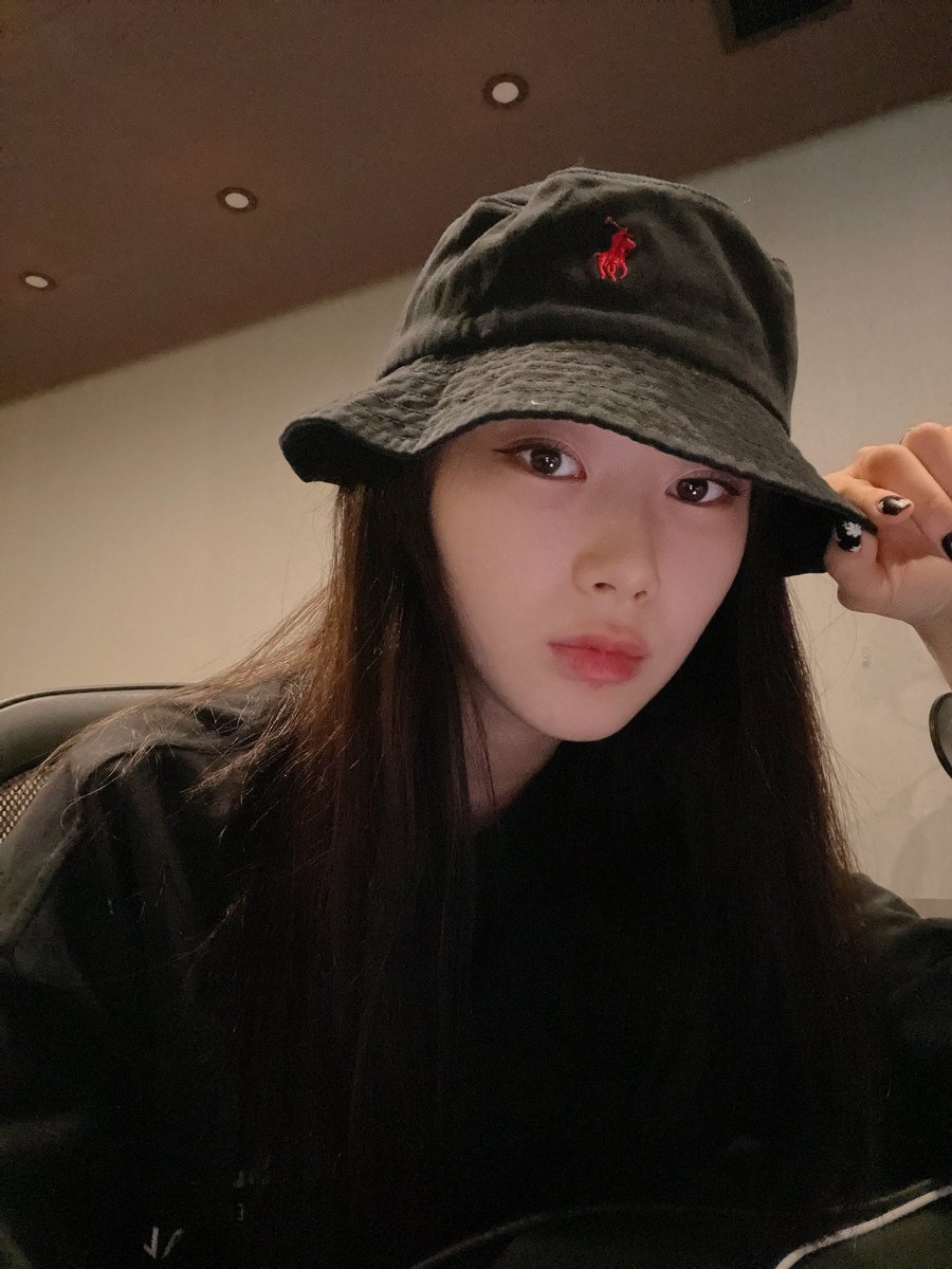 63zyx's tweet photo. BUSCO MUTIS‼️

no soy nueva, pero me cambié de cuenta y busco mutis que staneen:
exo, nct, shinee, seventeen, aespa, treasure, ikon y twice 

lean la carrd por favor https://t.co/GMexKzVVl3

fav para ser mutis y ayúdenme con un rt para que llegue a más gente https://t.co/ZGUutagB19