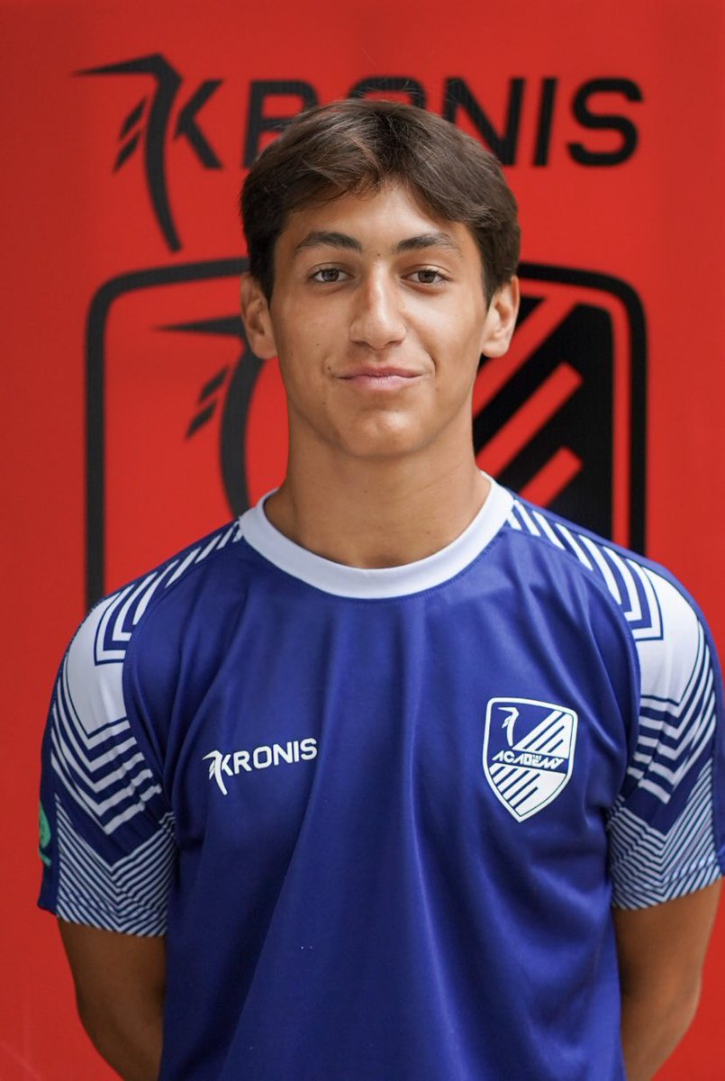 Carson Essad tweet media