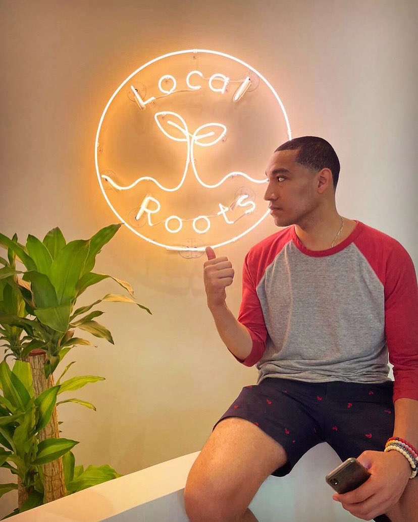 LamarsMars's tweet photo. Eat Green!!! 🟢 While your at it, Eat locally grown greens. Even better. 🥬🌶🫐🥦🍇🍉🌽🍊🍓#grandopening #brooklyn #localgreens #healthylifestyle #localroots #localrootnyc https://t.co/JIbfhHwPJa